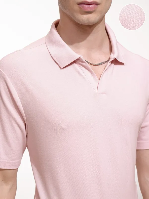 Highlander Men Pink Solid Polo Collar T-Shirt