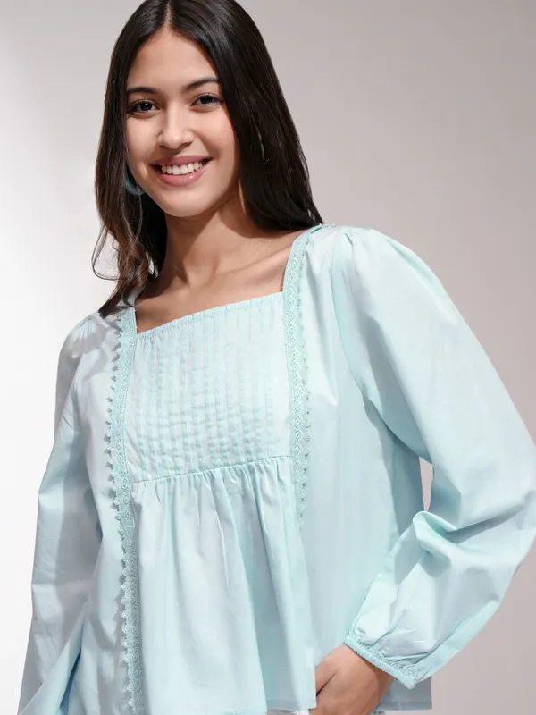 Solid Blouson Top
