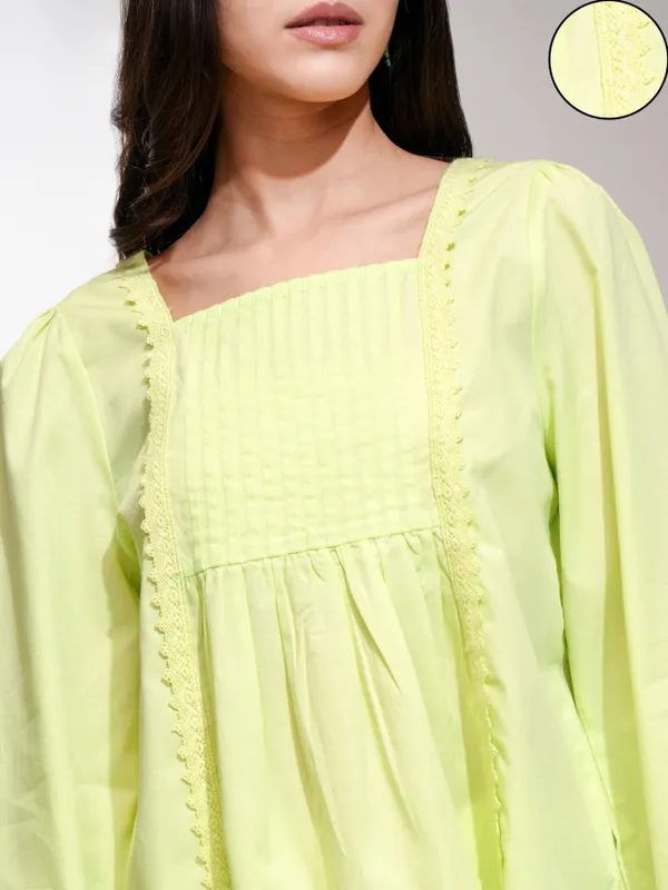 Solid Blouson Top
