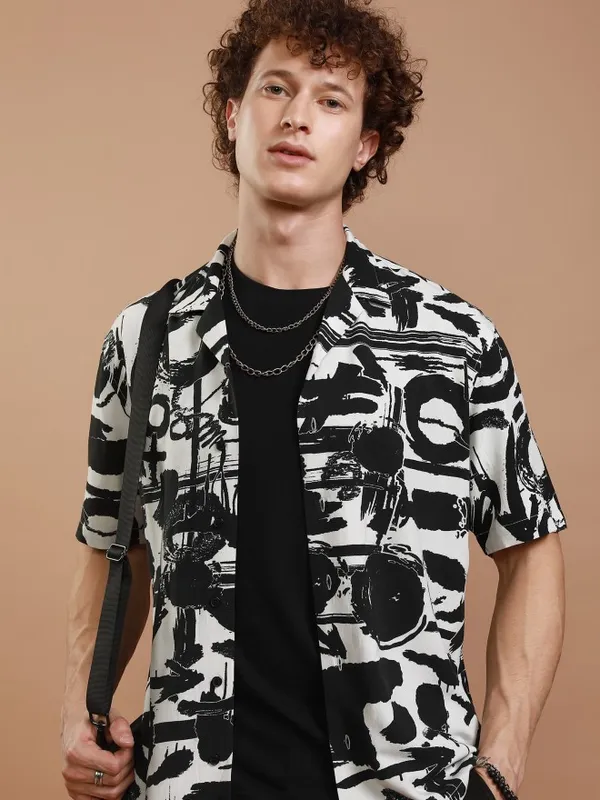 Ketch Men Black Printed Relaxed Fit Casual Shirt
