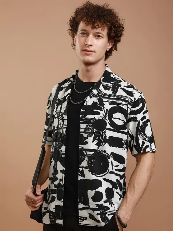 Ketch Men Black Printed Relaxed Fit Casual Shirt