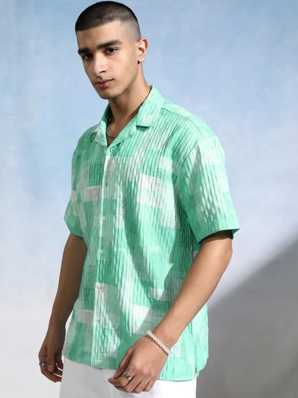 Highlander Men Green Textured Relaxed Fit Casual Shirt