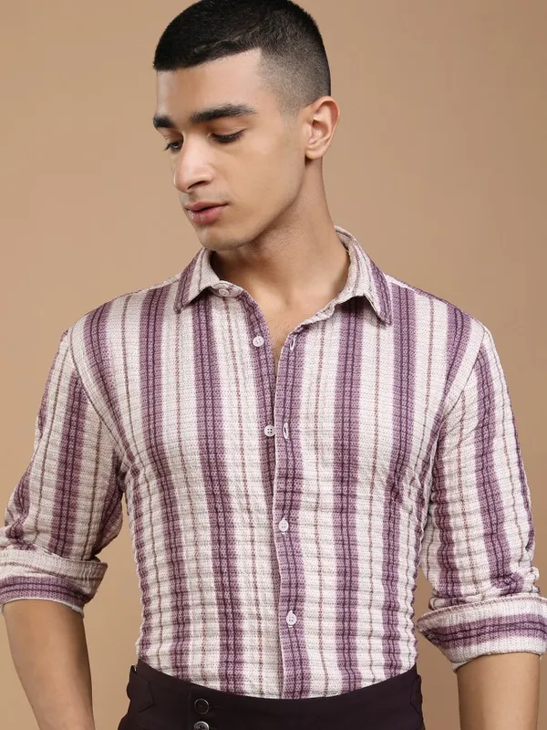 Highlander Men Mauve Striped Regular Fit Casual Shirt