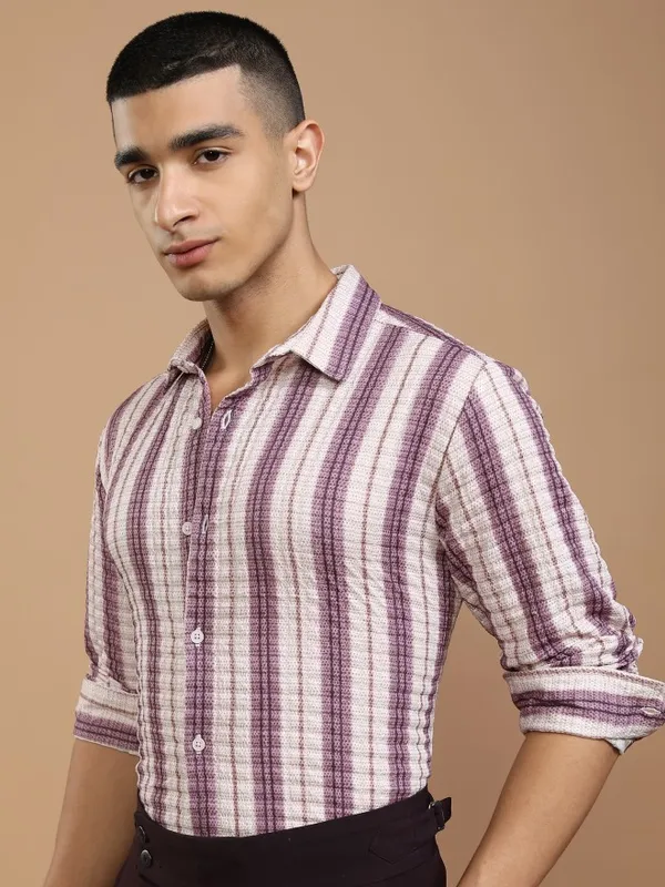 Highlander Men Mauve Striped Regular Fit Casual Shirt