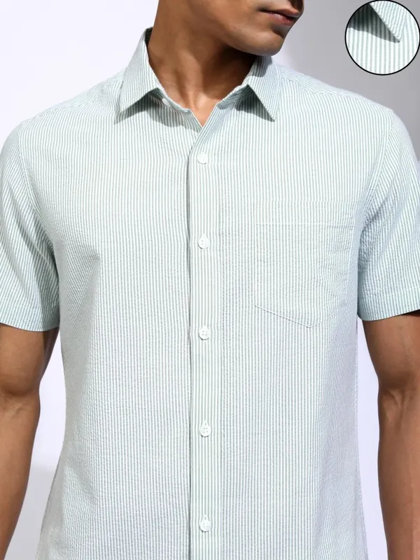 Locomotive Men Teal Striped Regular Fit Casual Shirt