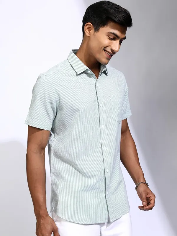 Locomotive Men Teal Striped Regular Fit Casual Shirt