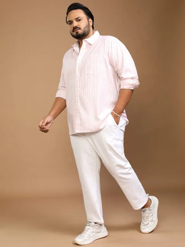 Xtra Ordinary By Highlander Men Pink Striped Regular Fit Casual Shirt