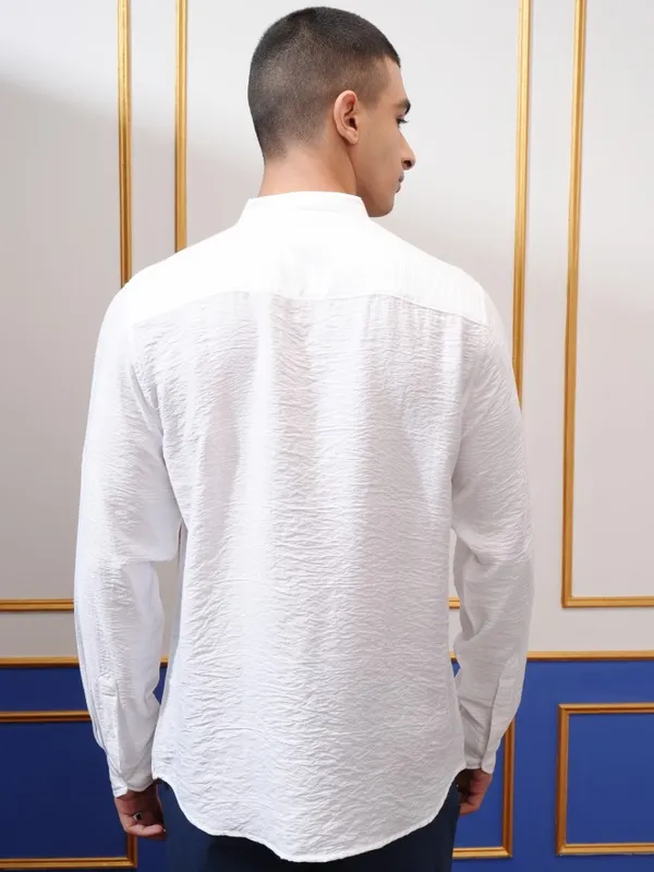 Highlander Men White Textured Regular Fit Casual Shirt
