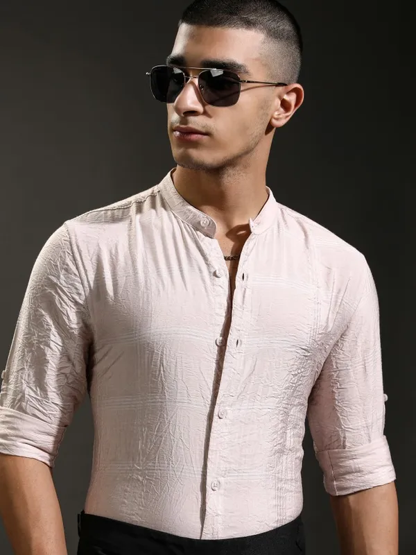 Highlander Men Pink Textured Regular Fit Casual Shirt
