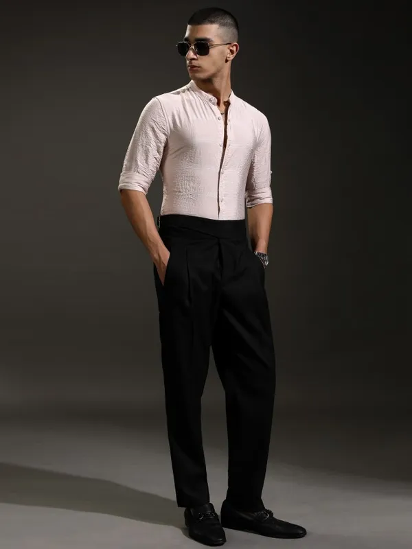 Highlander Men Pink Textured Regular Fit Casual Shirt