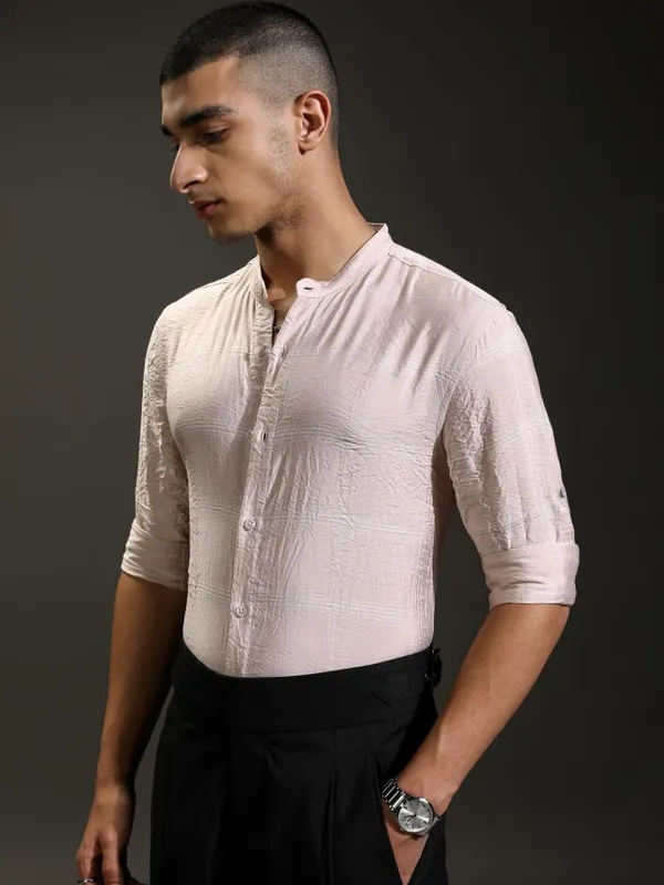 Highlander Men Pink Textured Regular Fit Casual Shirt