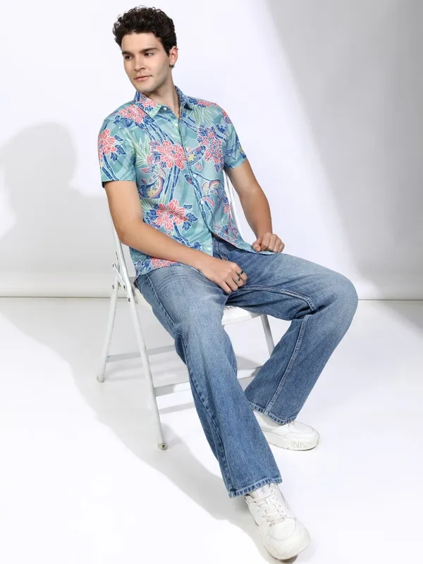 Highlander Men Teal Printed Regular Fit Casual Shirt