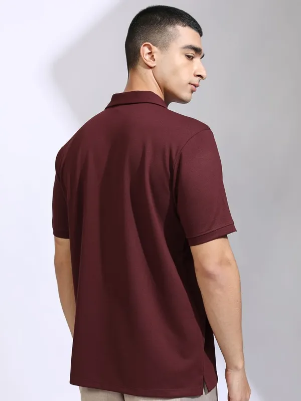 Highlander Men Maroon Solid Polo Collar T-Shirt