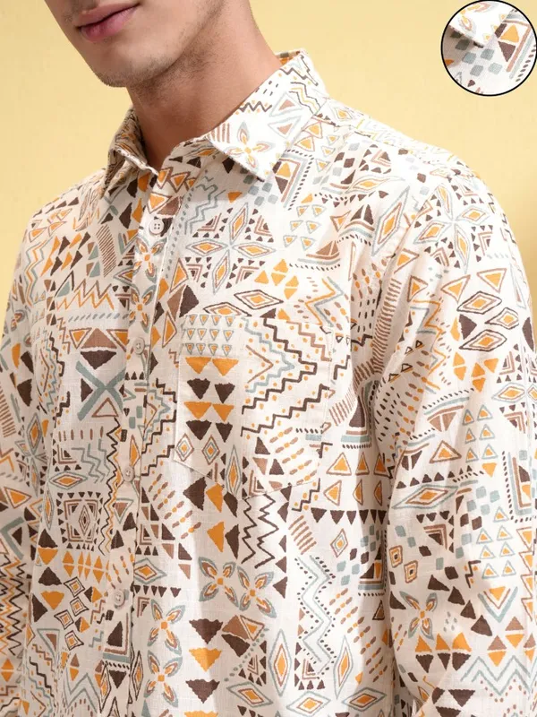 Highlander Men Cream Printed Regular Fit Casual Shirt