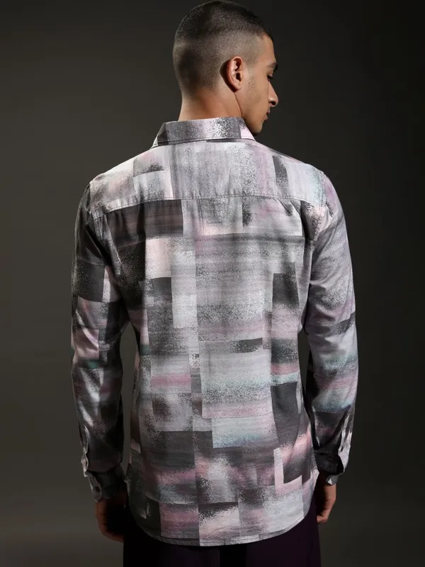 Highlander Men Grey Printed Regular Fit Casual Shirt