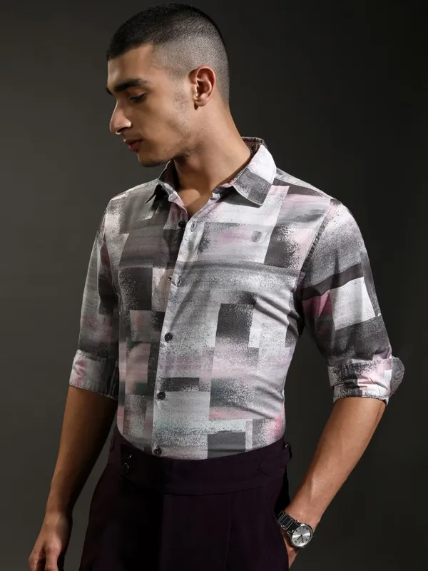 Highlander Men Grey Printed Regular Fit Casual Shirt