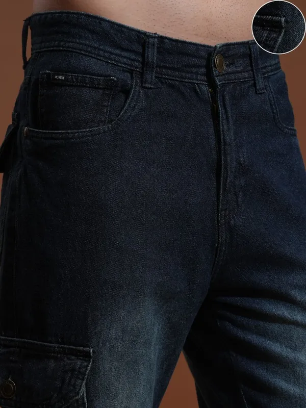 Highlander Men Blue Straight fit Cargo Jeans