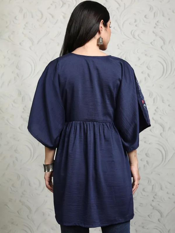 Vishudh Women Navy Blue Embroidered Tunic