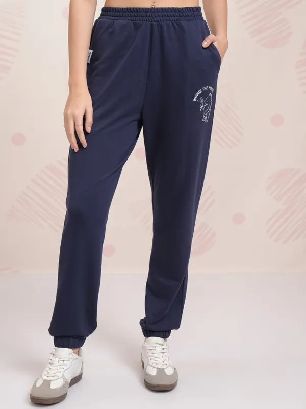 Disney By Tokyo Talkies Women White Winnie The Pooh T-shirt With Joggers