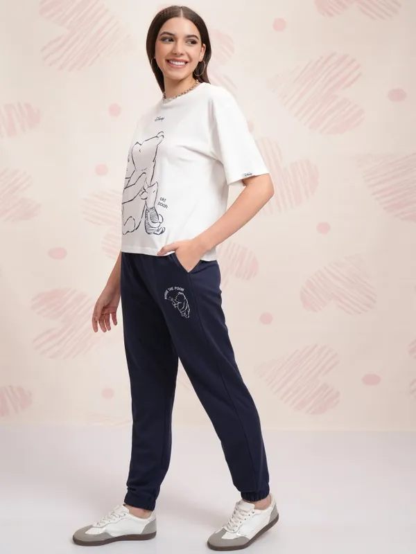 Disney By Tokyo Talkies Women White Winnie The Pooh T-shirt With Joggers
