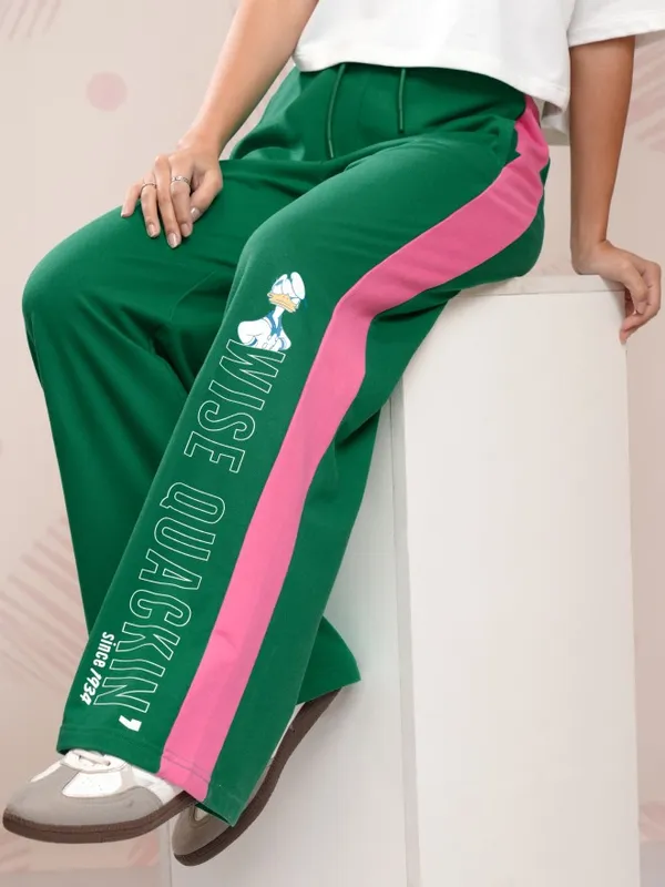 Disney By Tokyo Talkies Women Green Donald Duck Printed Flared Casual Trouser
