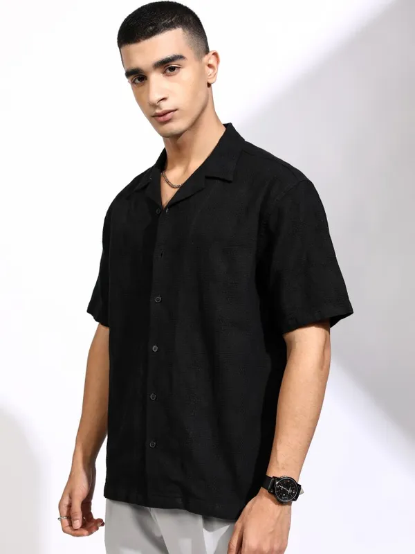 Highlander Men Black Textured Relaxed Fit Casual Shirt