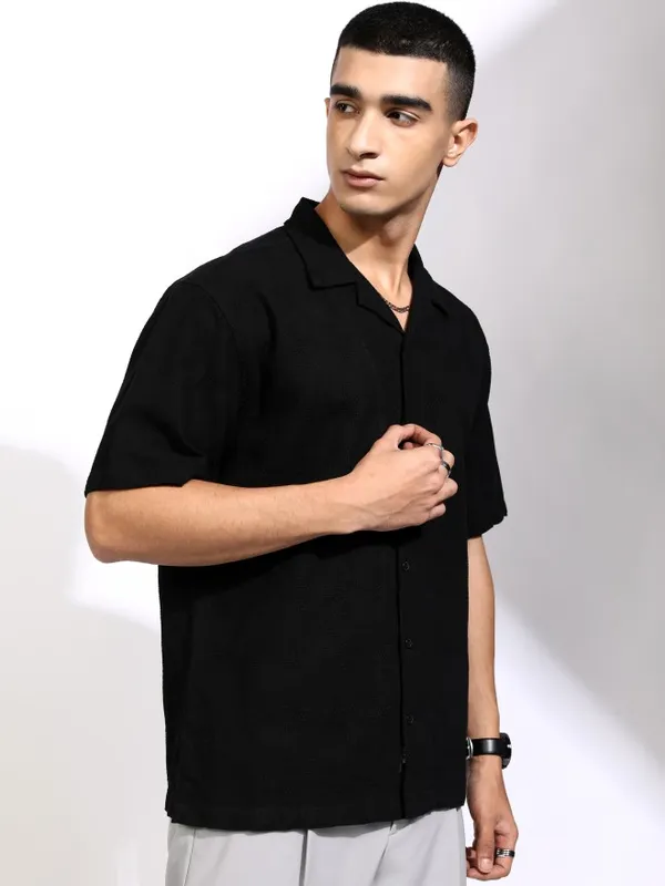 Highlander Men Black Textured Relaxed Fit Casual Shirt