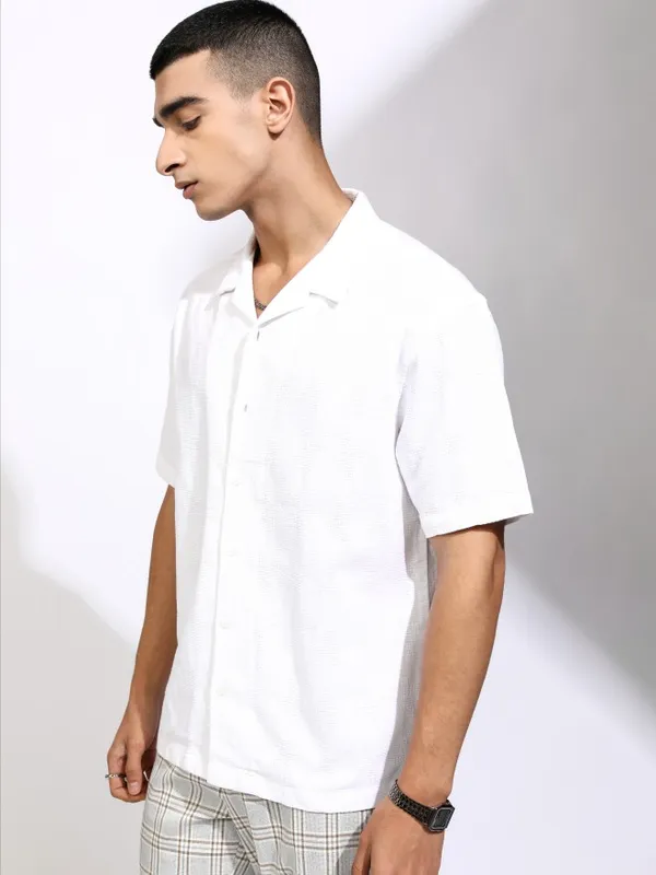 Highlander Men White Textured Relaxed Fit Casual Shirt