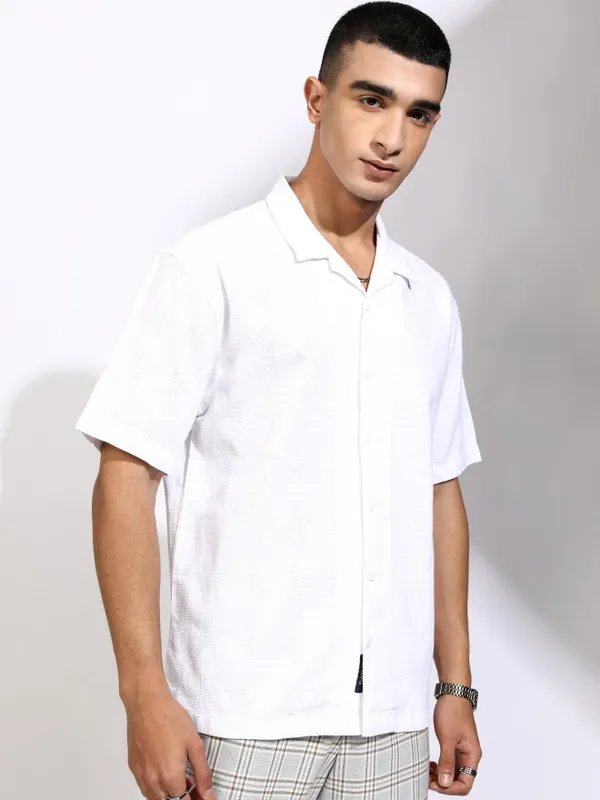 Highlander Men White Textured Relaxed Fit Casual Shirt