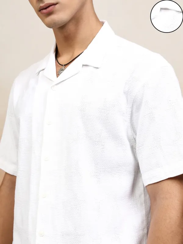 Highlander Men White Textured Relaxed Fit Casual Shirt