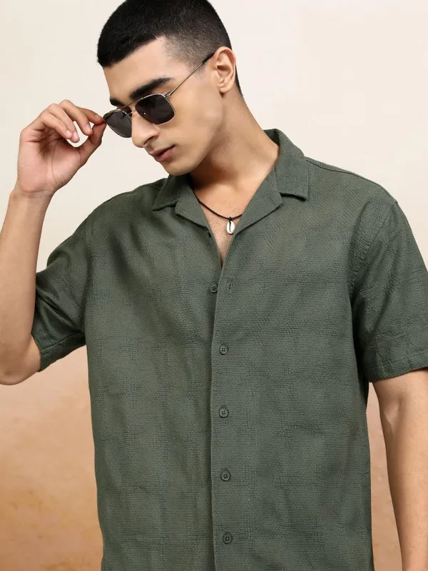 Highlander Men Olive Textured Relaxed Fit Casual Shirt