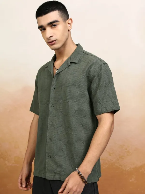 Highlander Men Olive Textured Relaxed Fit Casual Shirt