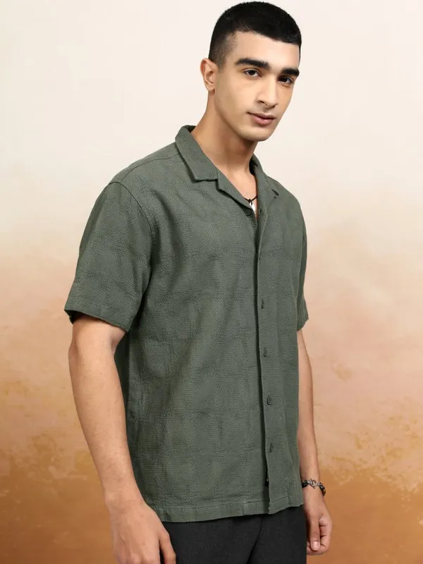 Highlander Men Olive Textured Relaxed Fit Casual Shirt