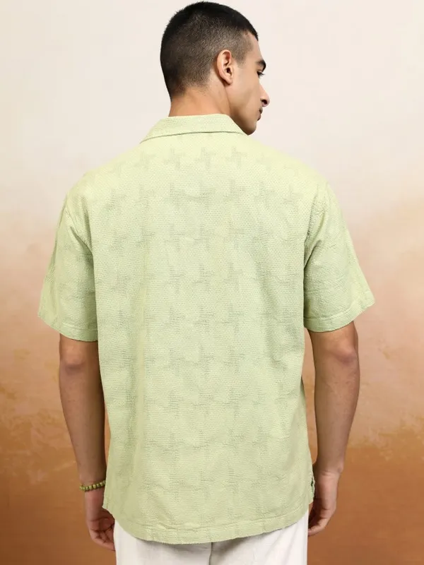 Highlander Men Green Textured Relaxed Fit Casual Shirt