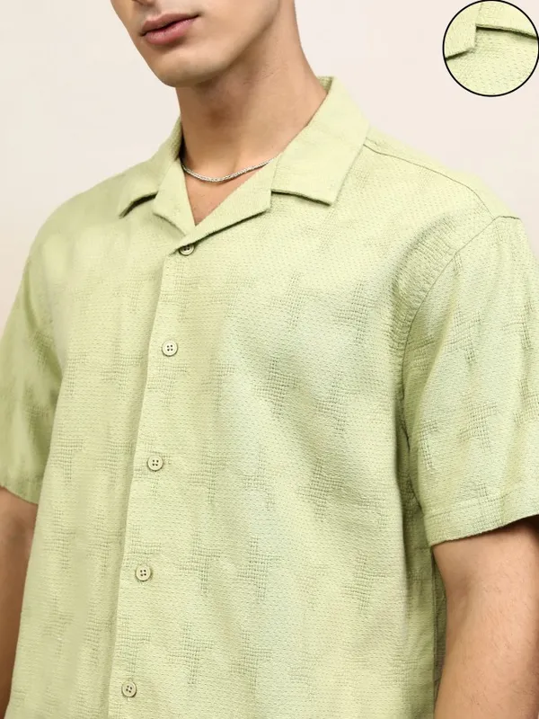 Highlander Men Green Textured Relaxed Fit Casual Shirt