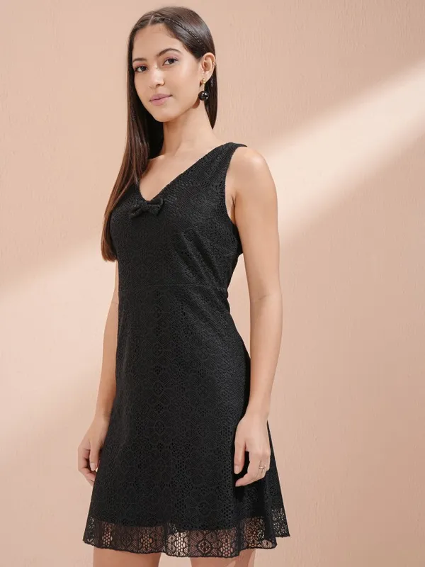Tokyo Talkies Women Black Self Design Fit And Flare Dress