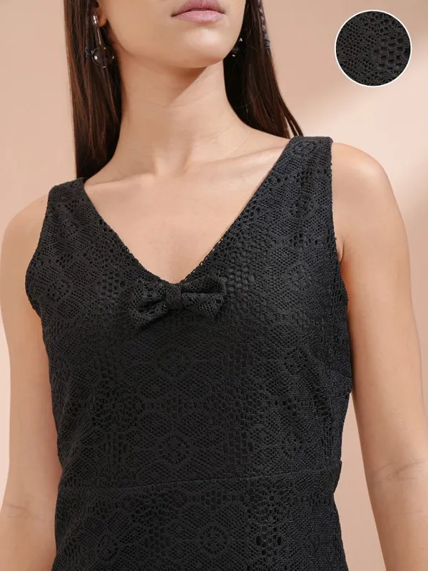 Tokyo Talkies Women Black Self Design Fit And Flare Dress