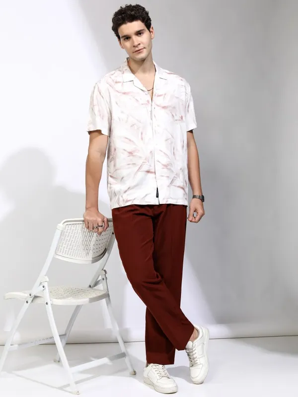 Highlander Men White Printed Relaxed Fit Casual Shirt