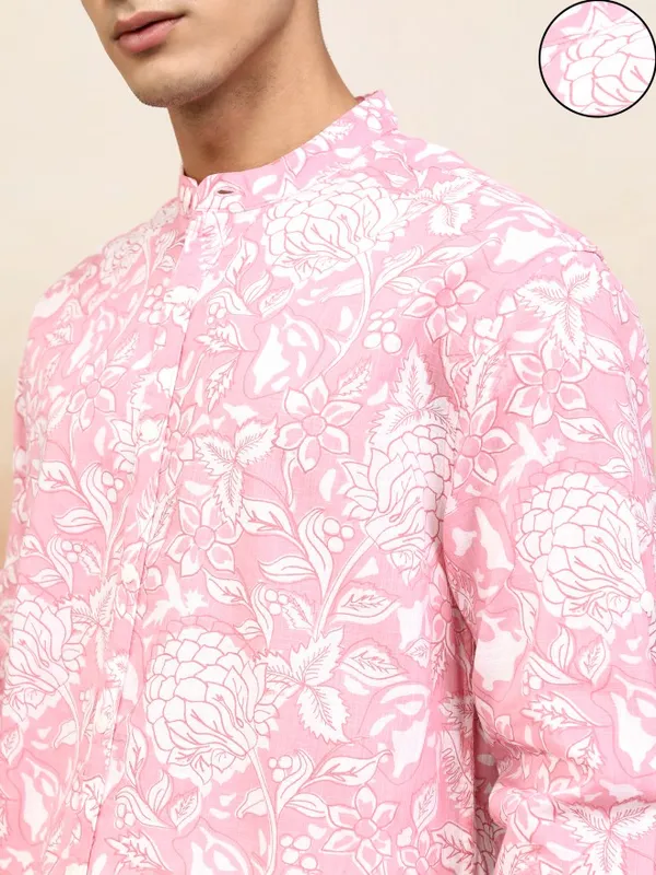 Highlander Men Pink Printed Relaxed Fit Casual Shirt