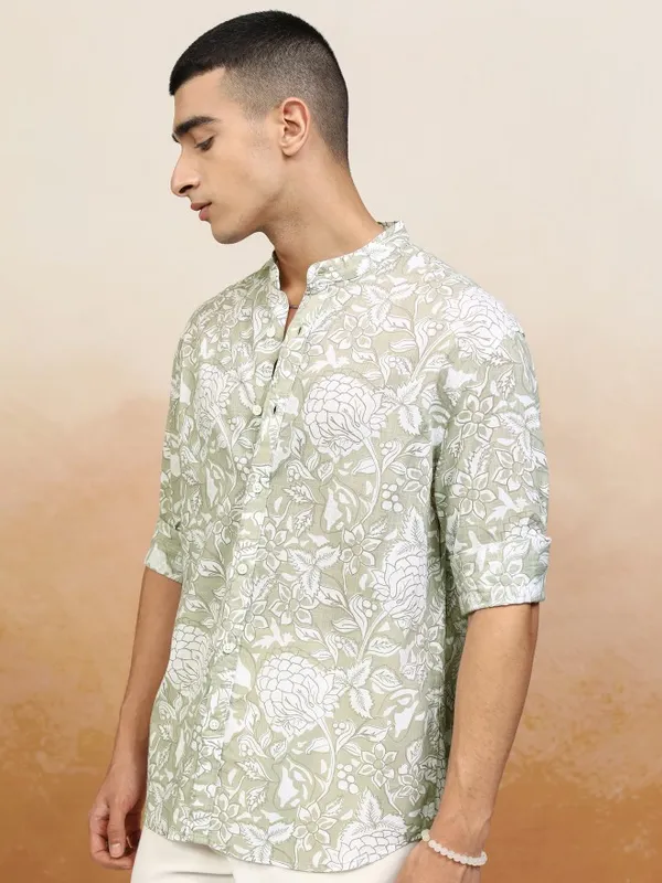 Highlander Men Green Printed Relaxed Fit Casual Shirt