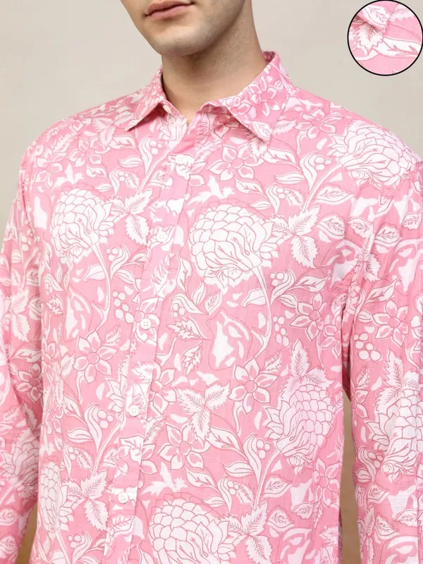 Highlander Men Pink Printed Relaxed Fit Casual Shirt