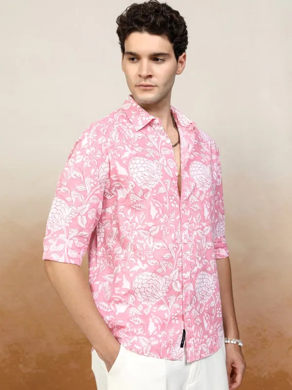 Highlander Men Pink Printed Relaxed Fit Casual Shirt
