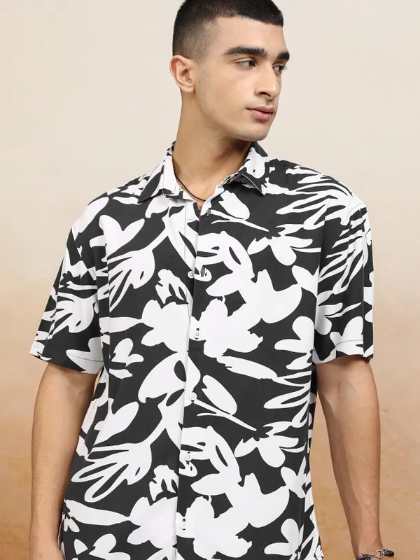 Highlander Men Navy Blue Printed Relaxed Fit Casual Shirt