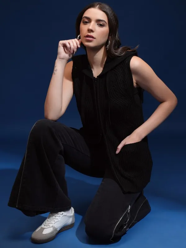 Women Self Design Sweater