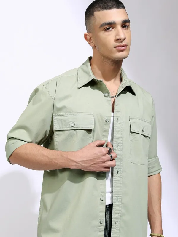 Highlander Men Green Solid Oversized Fit Casual Shirt