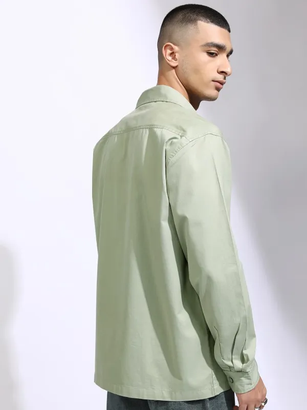 Highlander Men Green Solid Oversized Fit Casual Shirt