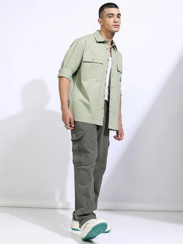 Highlander Men Green Solid Oversized Fit Casual Shirt