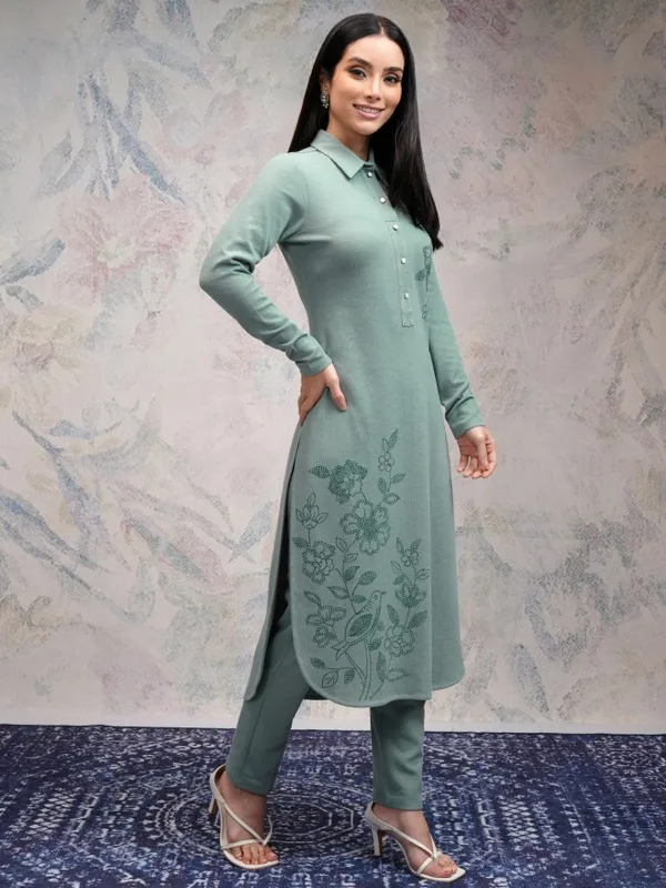 Vishudh Women Green Printed Kurta With Trousers