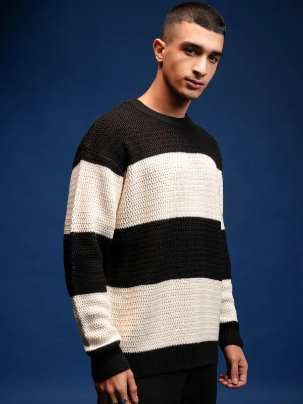 Highlander Men Black Round Neck Pullover Sweater