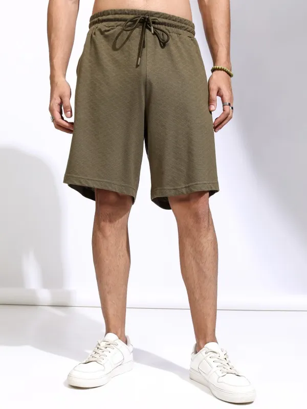 Highlander Men Olive T-Shirt With Shorts Co-Ords